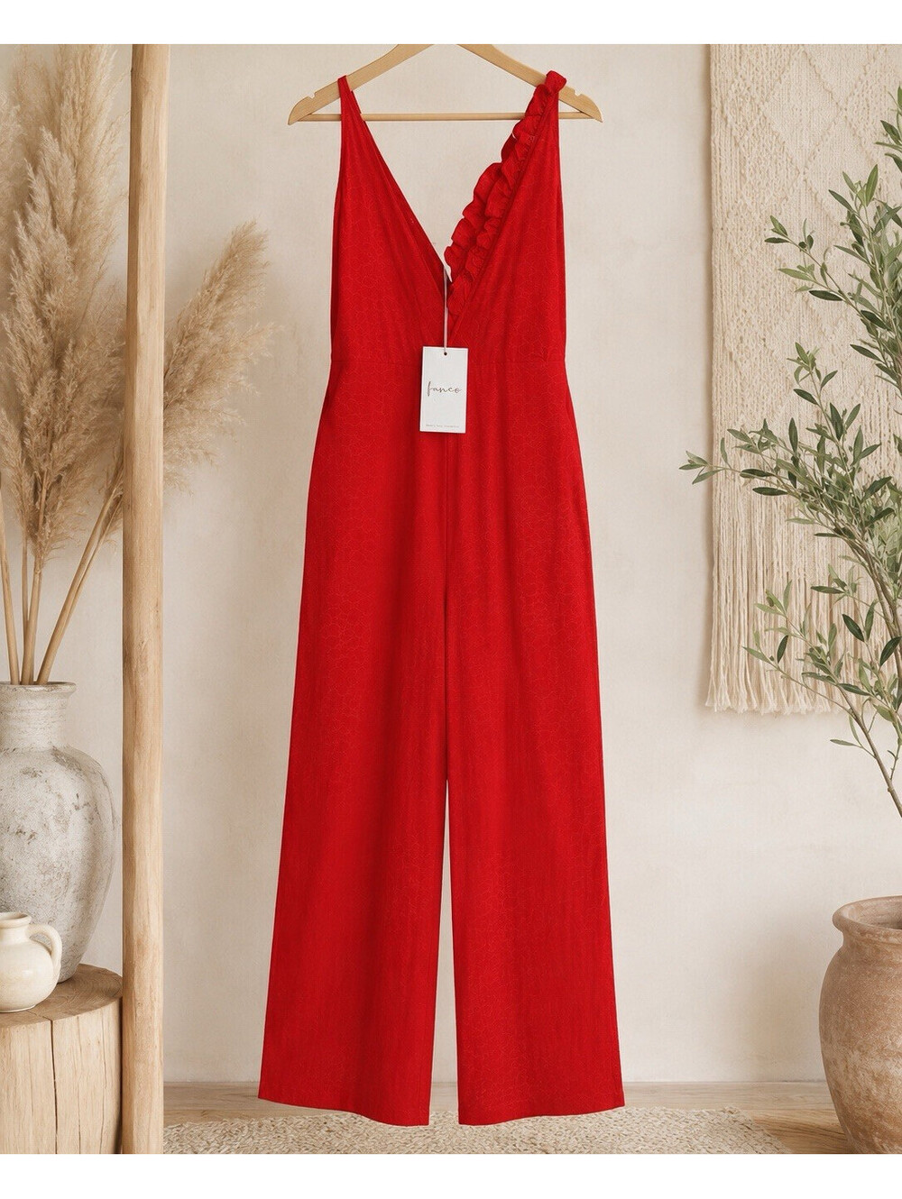 Women's Red Solid V-Neck Sleeveless Ruffle Wide-Leg Jumpsuit -medium [COPY]